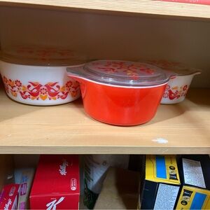 Pyrex Friendship Red and White Casserole Set